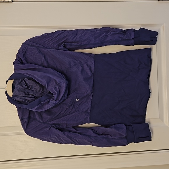 Lululemon reversible zip-up hoodie - Picture 2 of 4